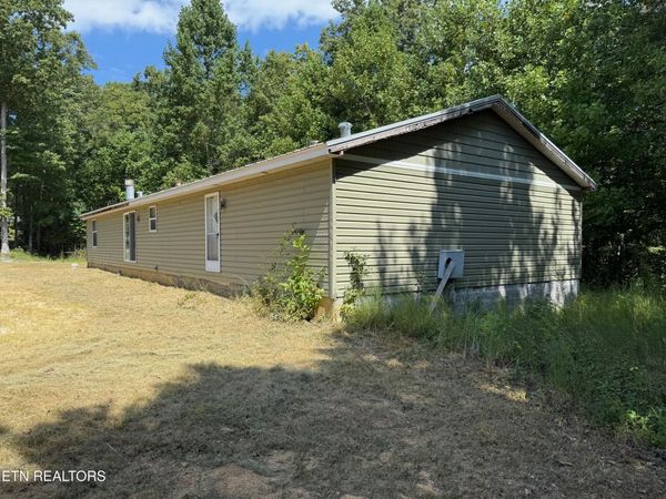 538 Pine Hill Cemetery Rd, Whitwell, TN 37397