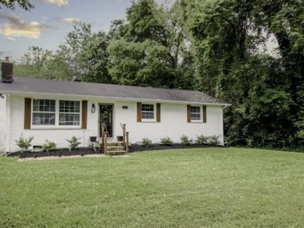 215 Moonlite Trl, Mount Juliet, TN 37122