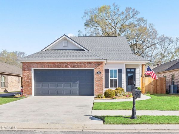 901 Russo Street , New Iberia, LA 70563