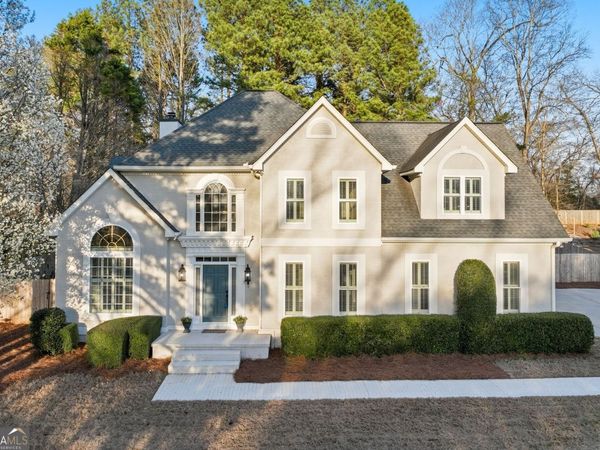 711 Chattahoochee Place, Gainesville, GA 30506