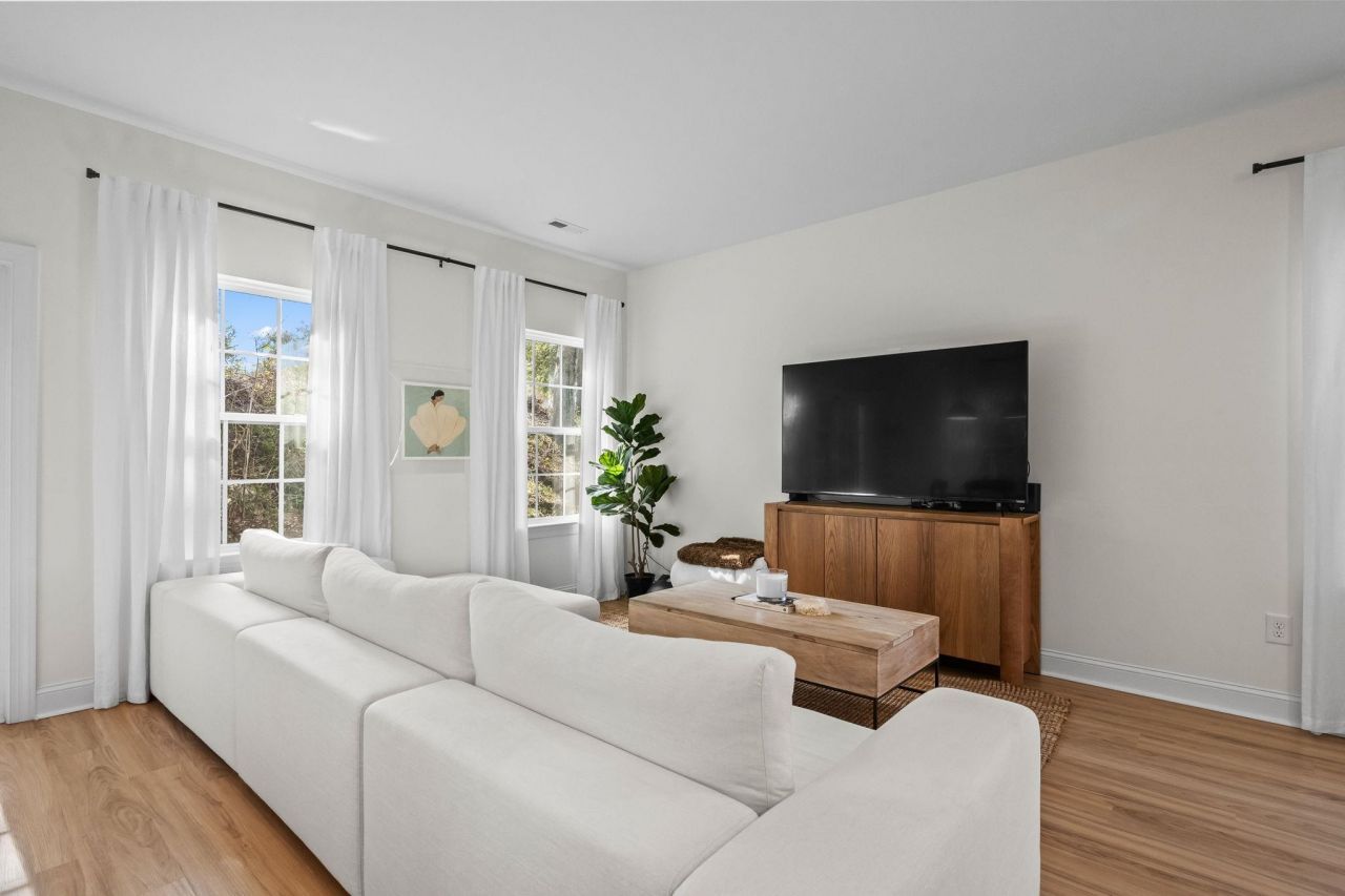 2239 Sand Dunes Dr. Photo 10