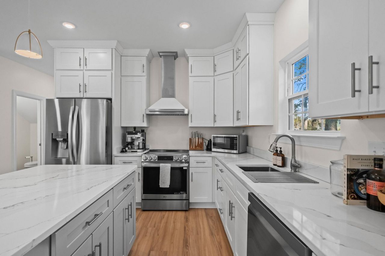 2239 Sand Dunes Dr. Photo 16