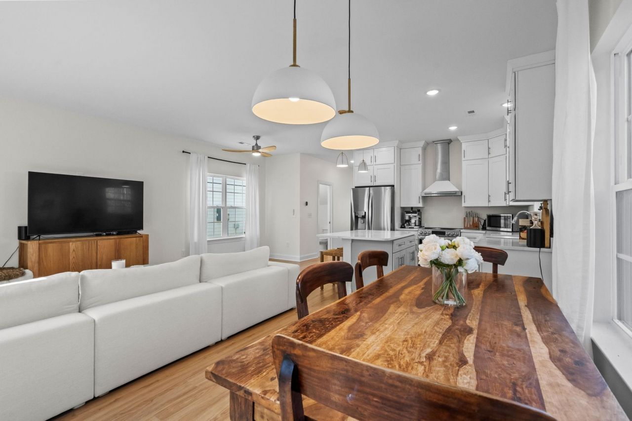 2239 Sand Dunes Dr. Photo 19