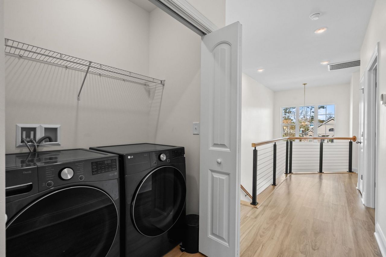 2239 Sand Dunes Dr. Photo 28