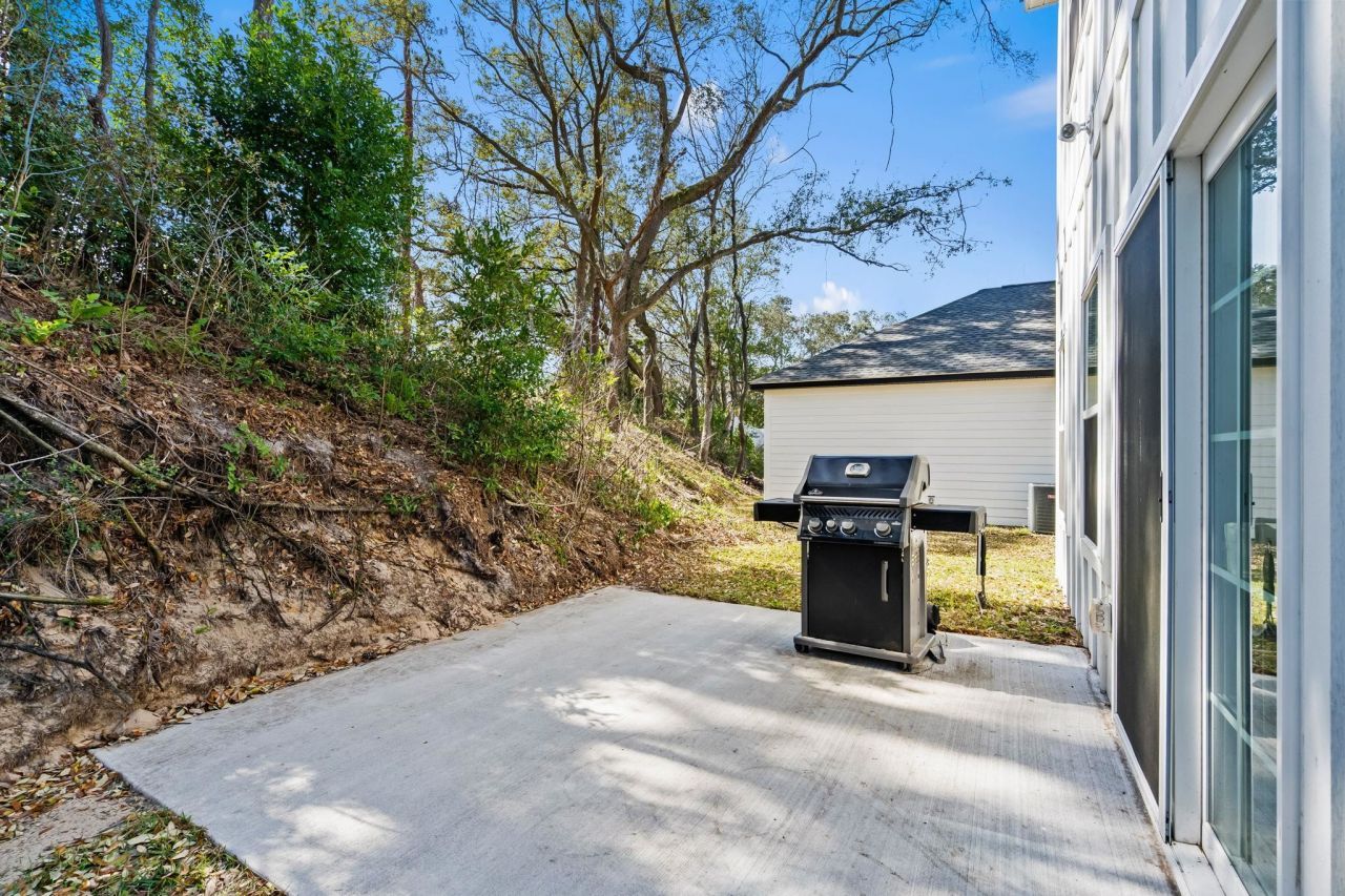 2239 Sand Dunes Dr. Photo 30