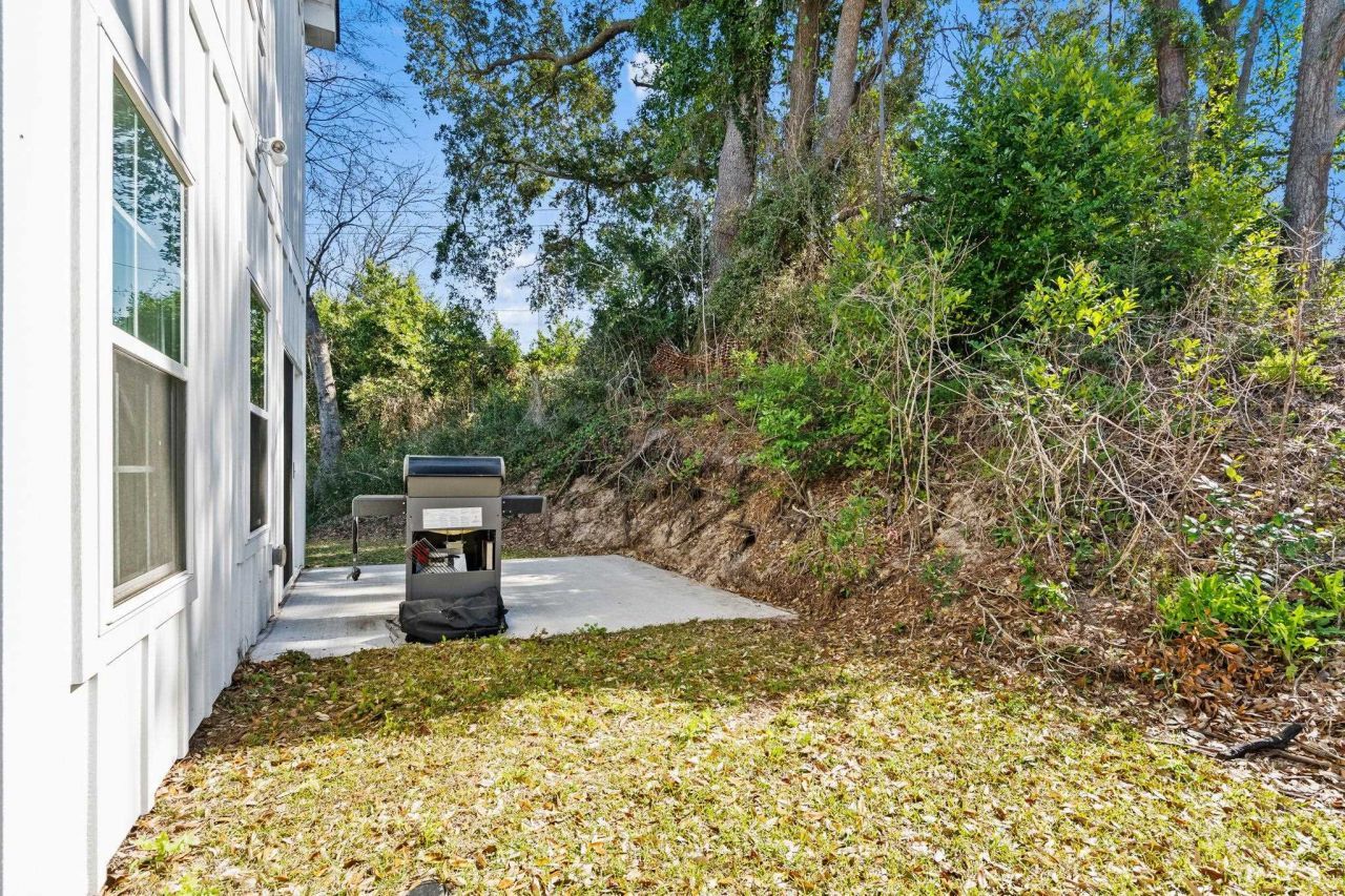 2239 Sand Dunes Dr. Photo 31