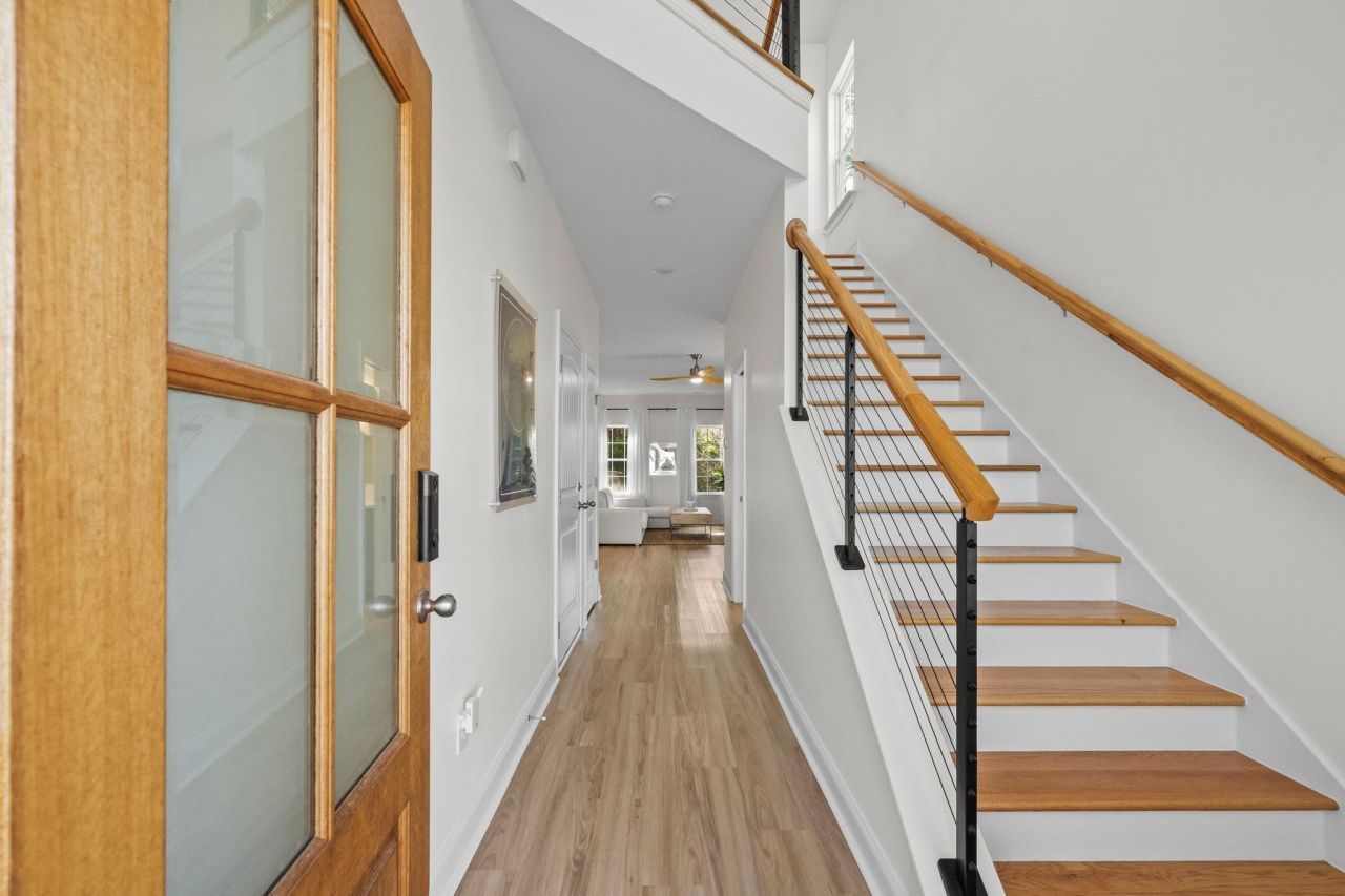 2239 Sand Dunes Dr. Photo 8