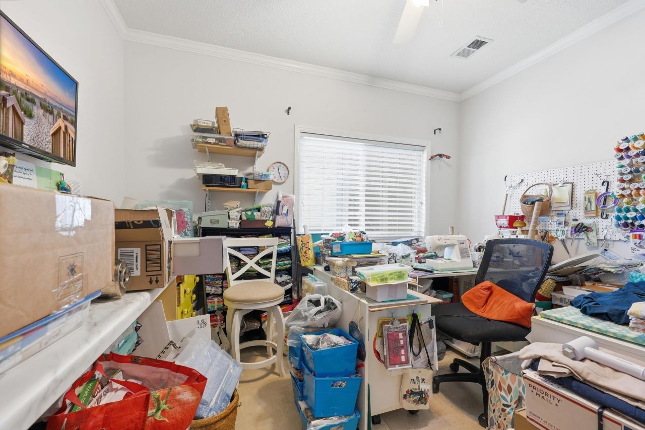 710 Charter Dr. Photo 17