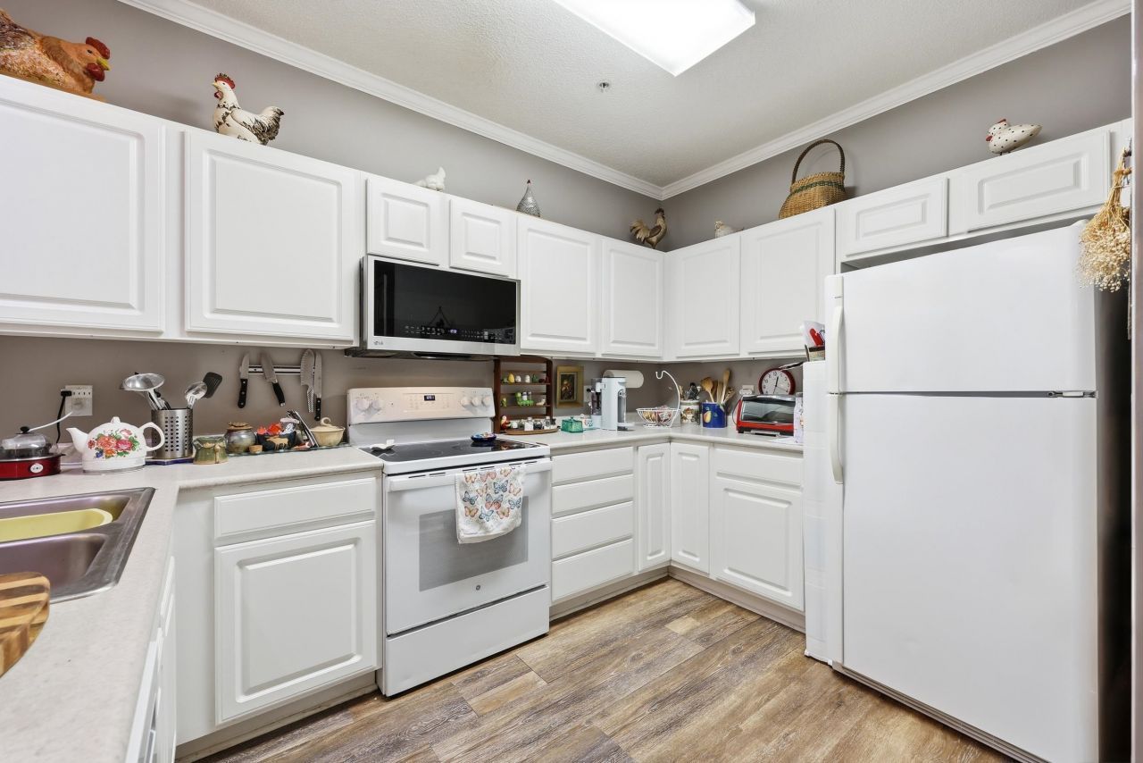 710 Charter Dr. Photo 8