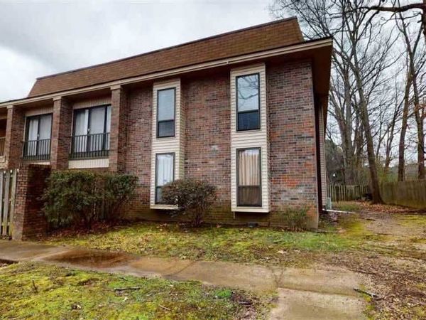 6633 S POPLAR WOODS CIR, Unit 1, Germantown, TN 38138
