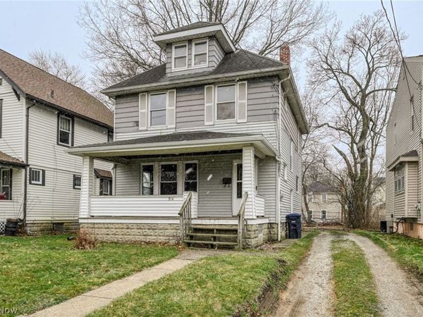 914 Delia Avenue, Akron, OH 44320