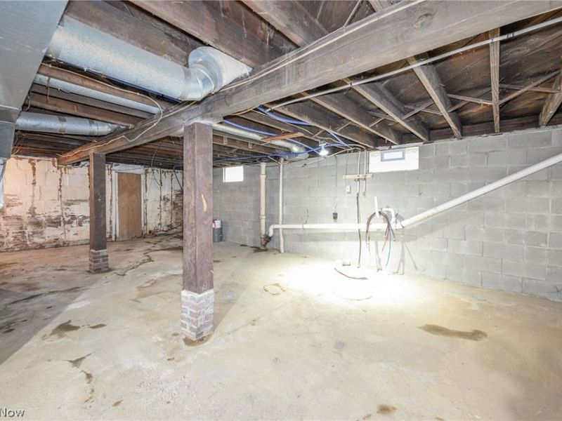 914 Delia Avenue, Akron, OH 44320 Photo 24