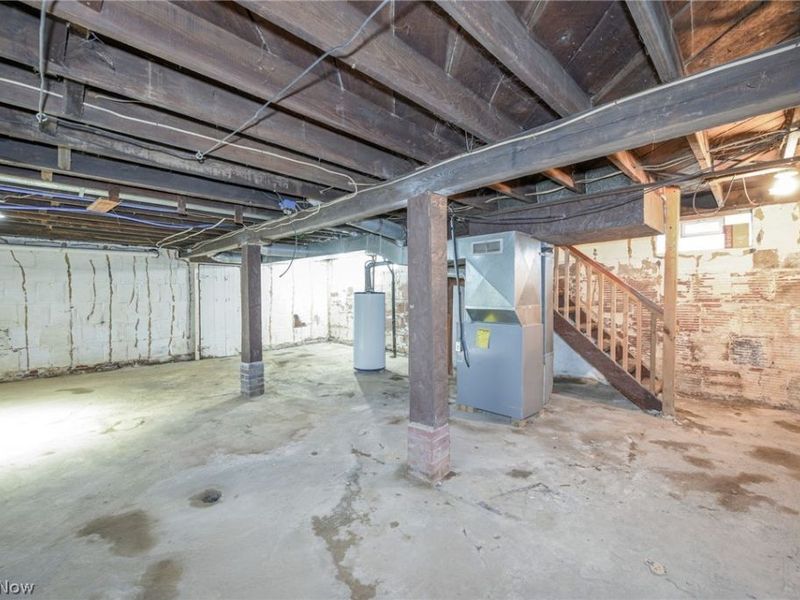 914 Delia Avenue, Akron, OH 44320 Photo 27