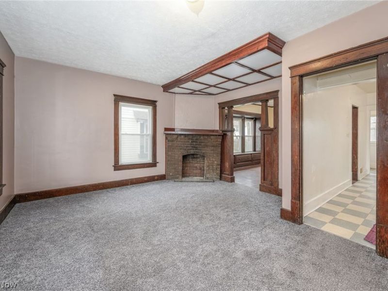 914 Delia Avenue, Akron, OH 44320 Photo 5