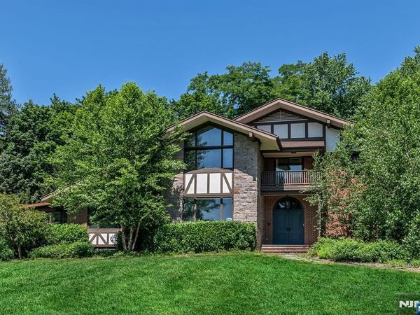 681 Closter Dock Road, CLOSTER, NJ 07624