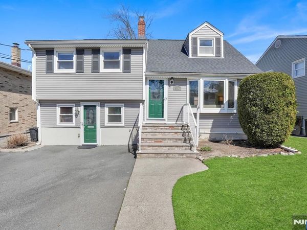 687 Lancaster Road, RIDGEFIELD, NJ 07657