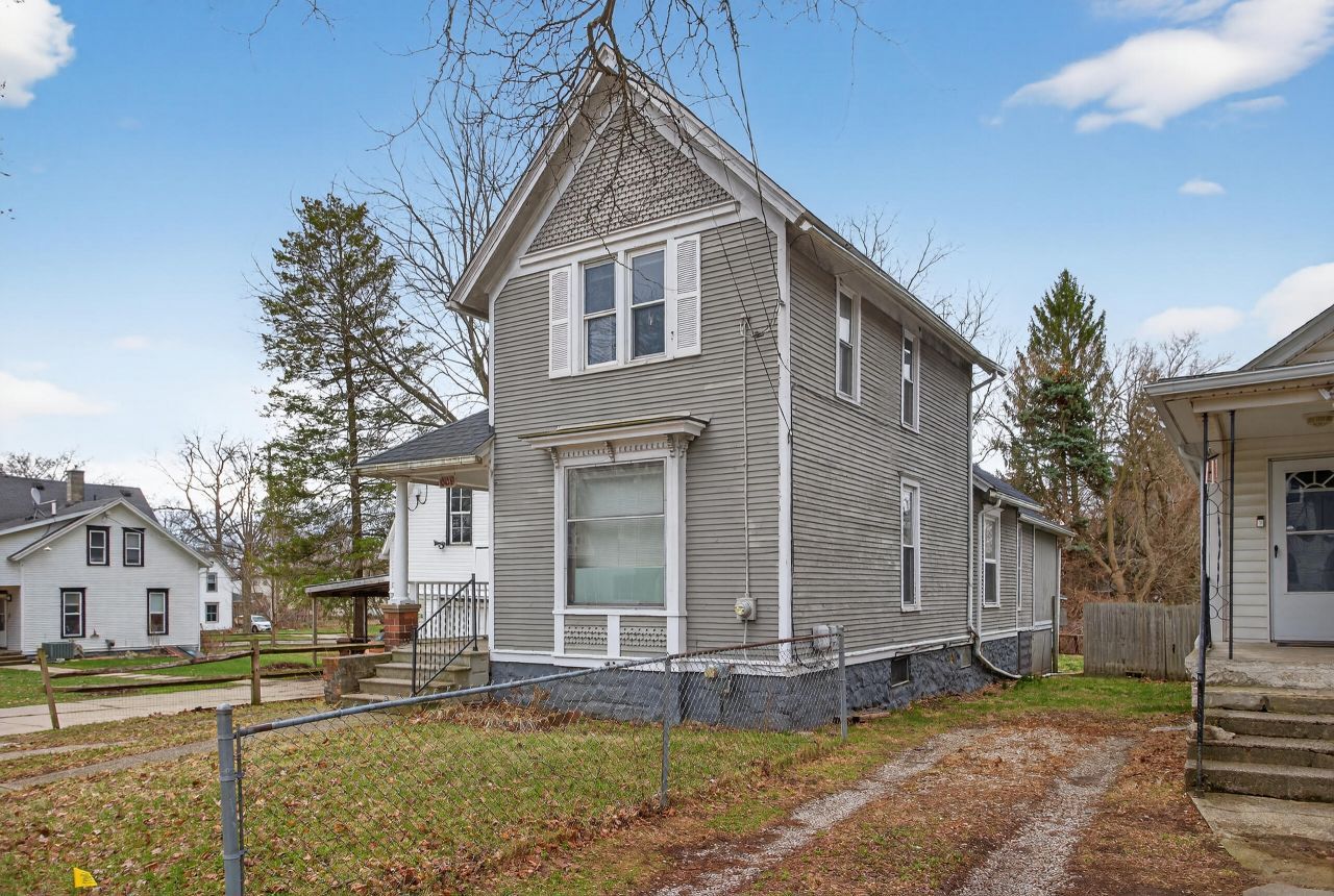 609 Webb Street, Jackson, MI 49202 Main Photo