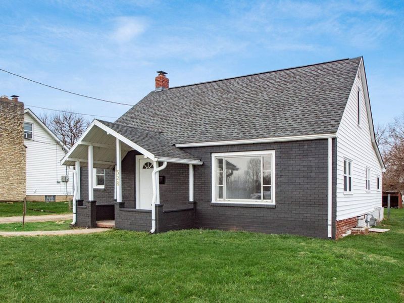 528 E Ohio Street , Circleville, OH 43113 Photo 2