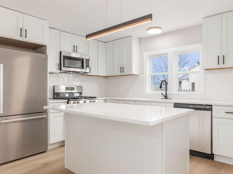 528 E Ohio Street , Circleville, OH 43113 Photo 7