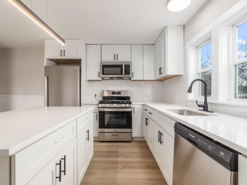 528 E Ohio Street , Circleville, OH 43113 Photo 8