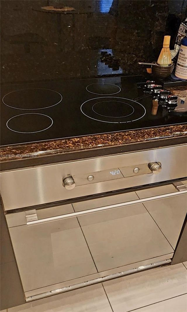 3301 N Country Club Dr , Unit 211, Aventura, FL 33180 Photo