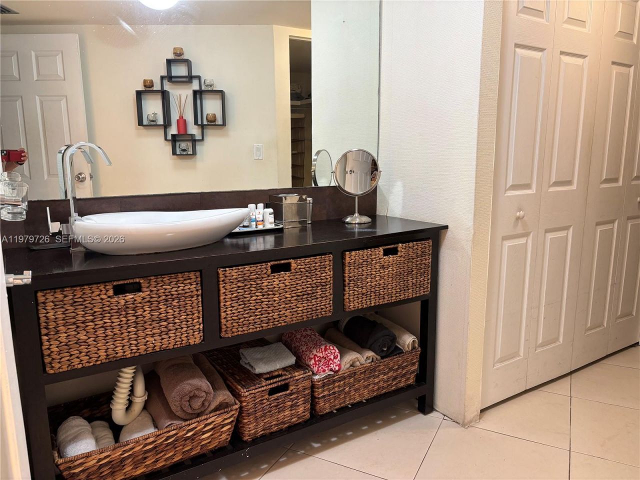 3301 N Country Club Dr, Unit 211, Aventura, FL 33180 Photo