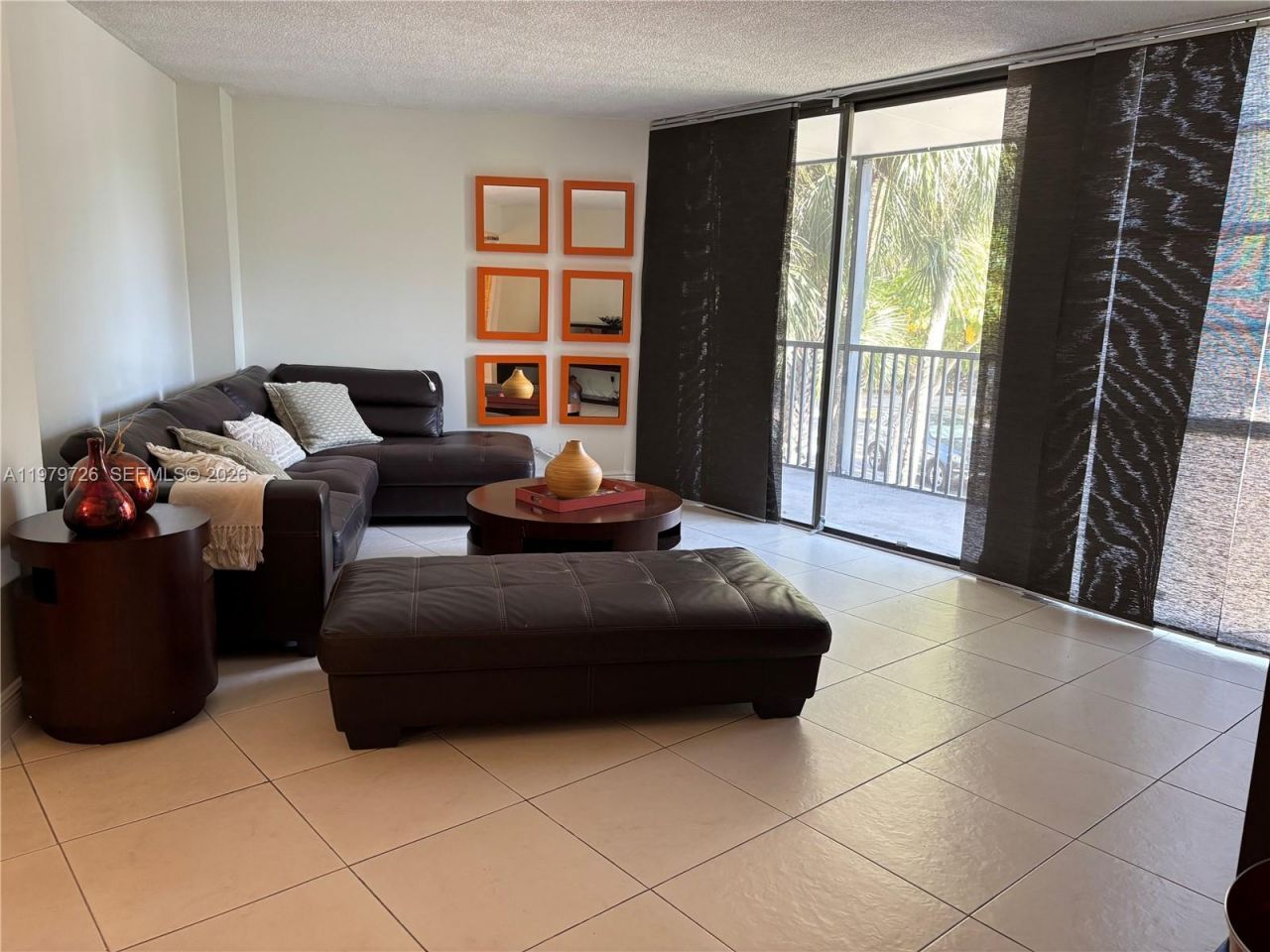 3301 N Country Club Dr, Unit 211, Aventura, FL 33180 Photo