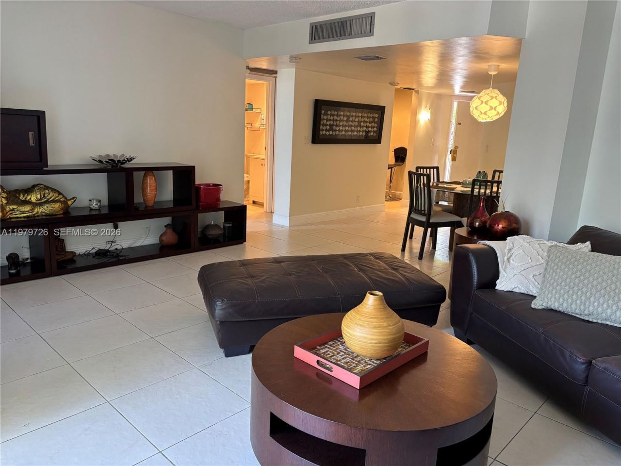 3301 N Country Club Dr, Unit 211, Aventura, FL 33180 Photo