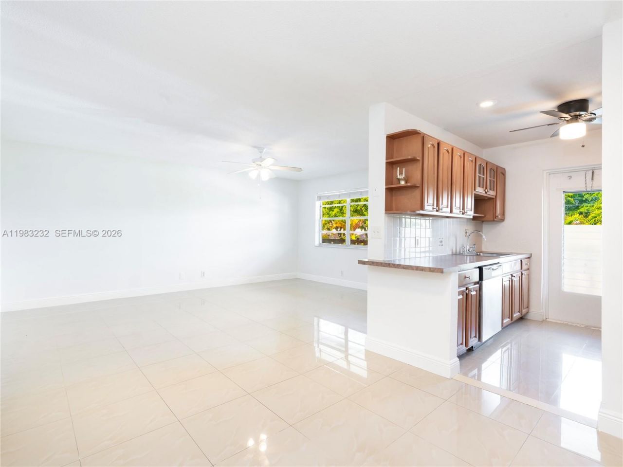8704 NW 35th St , Unit 206, Coral Springs, FL 33065 Photo
