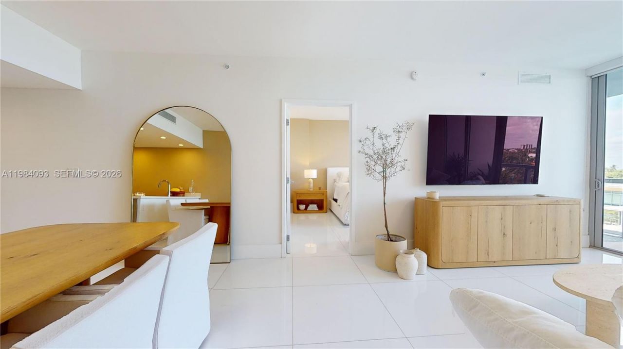 9940 W Bay Harbor Dr , Unit 5E-N, Bay Harbor Islands, FL 33154 Photo