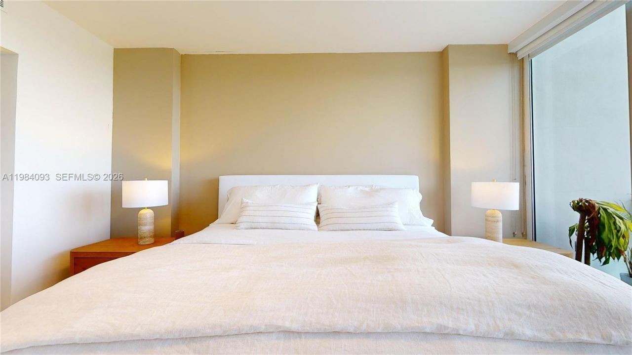 9940 W Bay Harbor Dr , Unit 5E-N, Bay Harbor Islands, FL 33154 Photo