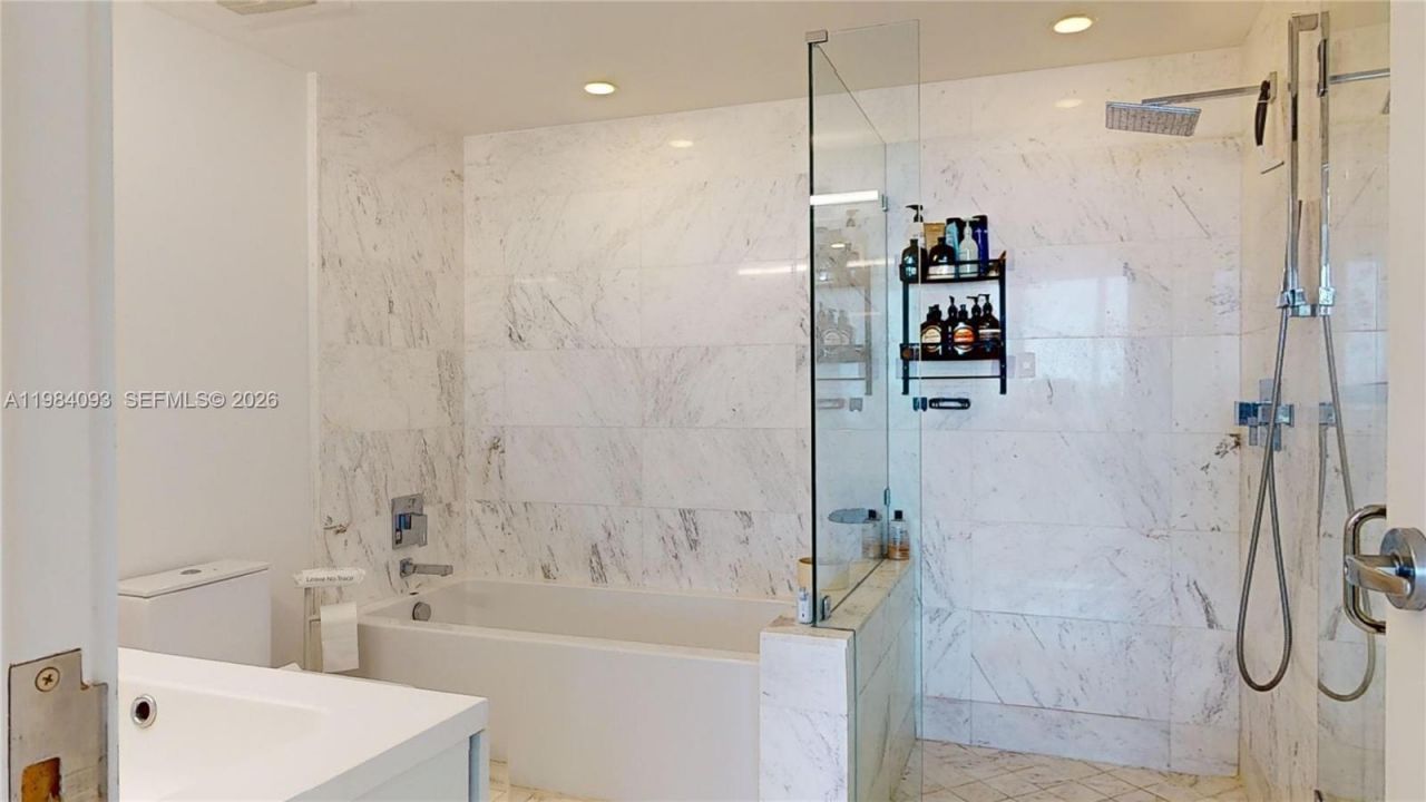 9940 W Bay Harbor Dr , Unit 5E-N, Bay Harbor Islands, FL 33154 Photo