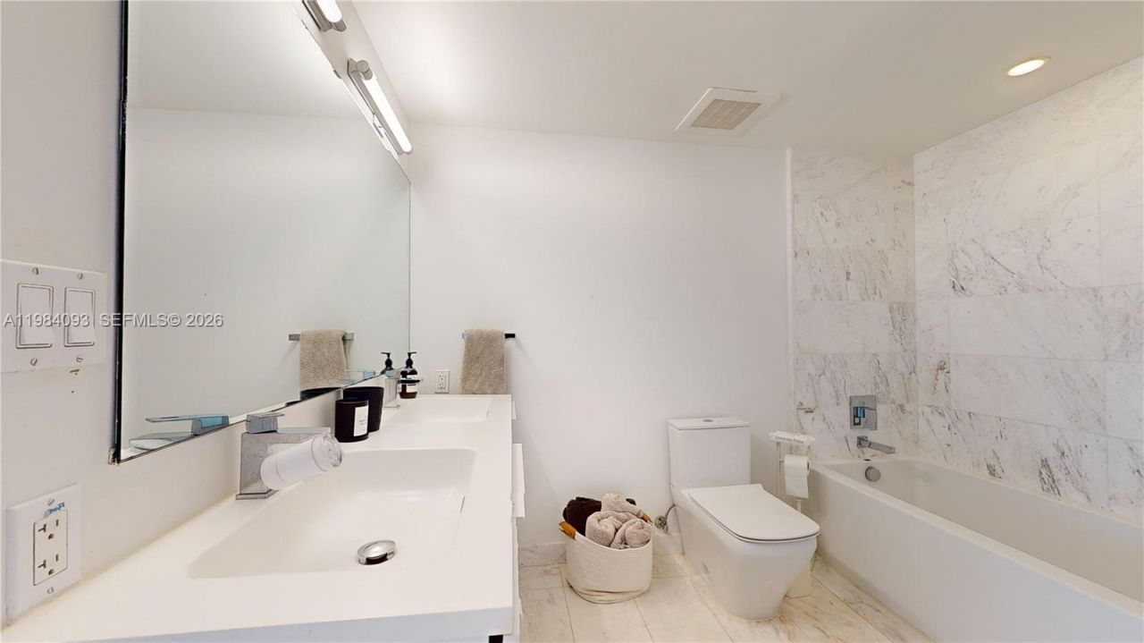 9940 W Bay Harbor Dr , Unit 5E-N, Bay Harbor Islands, FL 33154 Photo