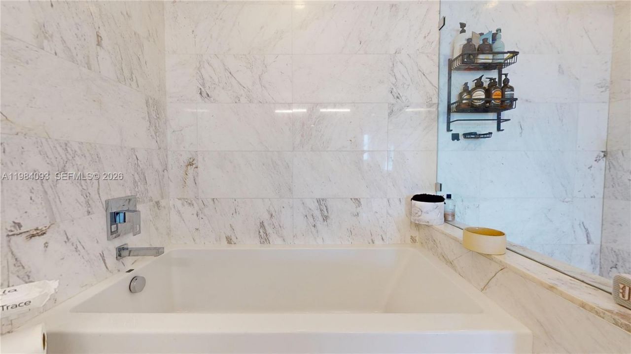 9940 W Bay Harbor Dr , Unit 5E-N, Bay Harbor Islands, FL 33154 Photo