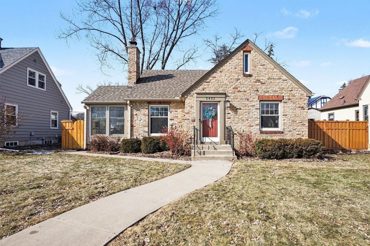 5432 13th Avenue S, Minneapolis, MN 55417 Main Photo