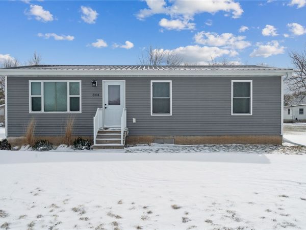 344 North 1st St, Central City, IA 52214
