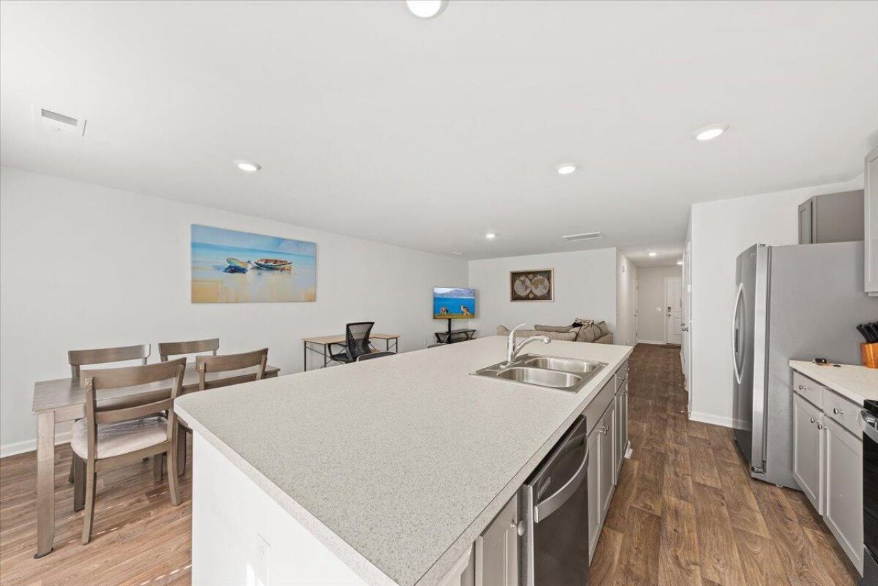 4698 Palm View Circle Photo 11