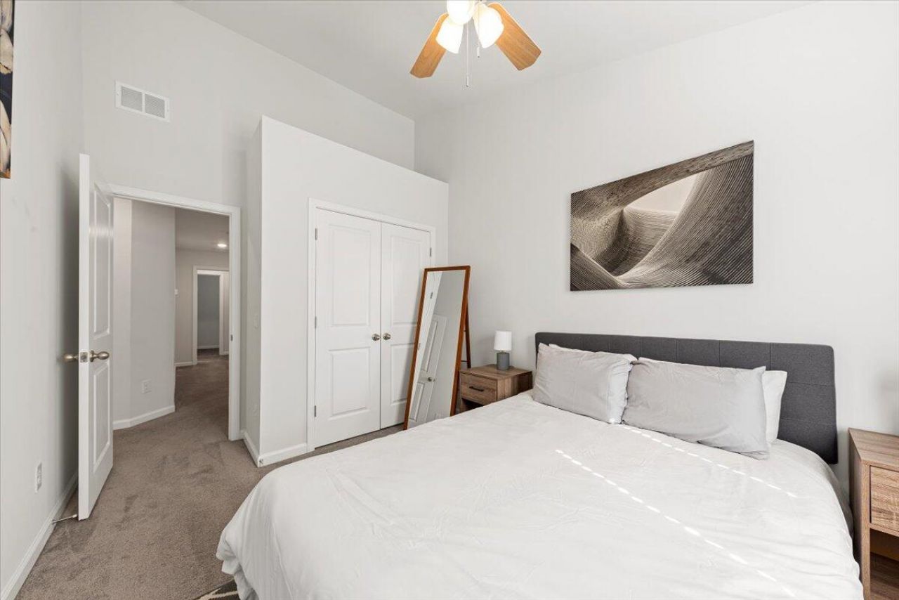 4698 Palm View Circle Photo 15