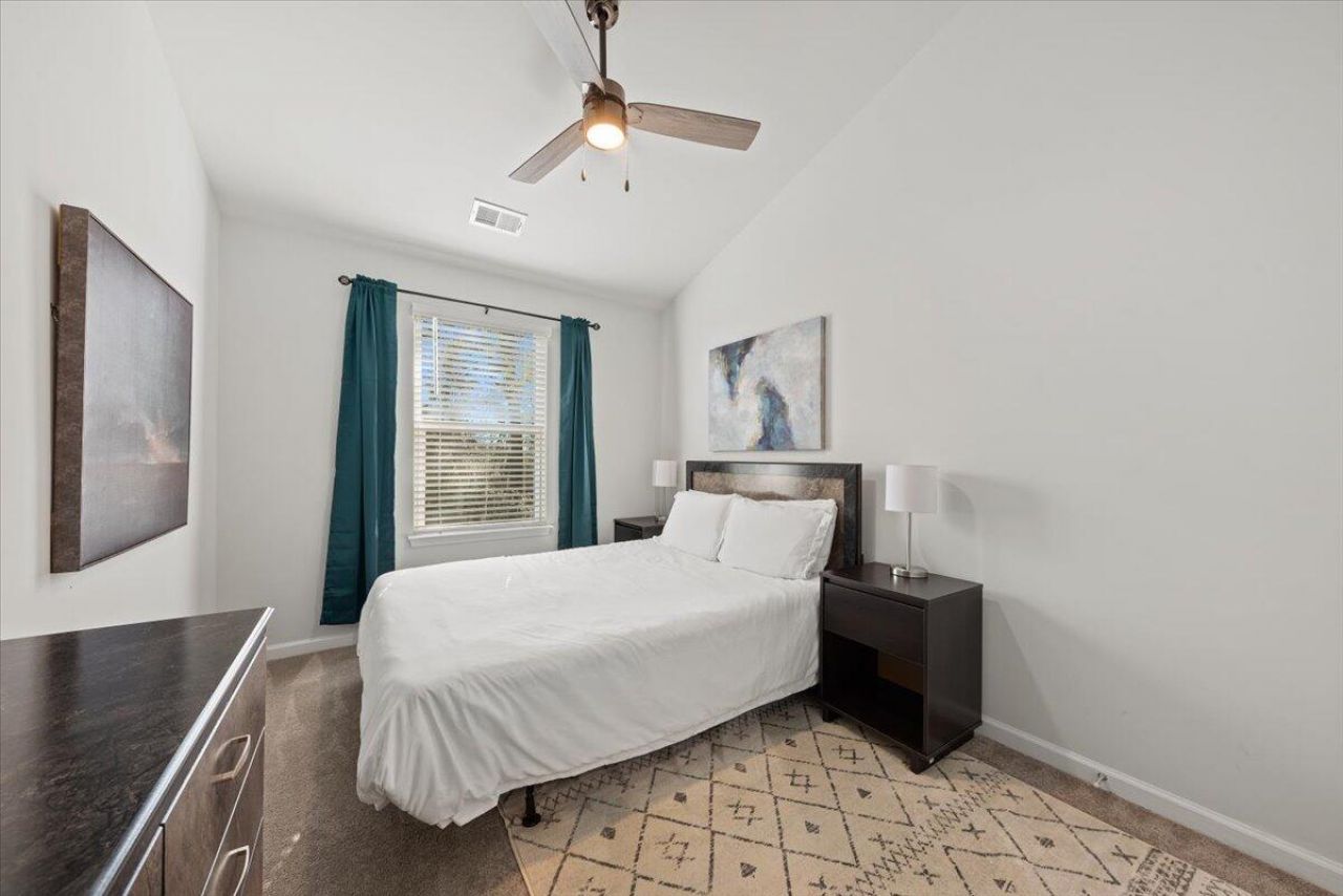 4698 Palm View Circle Photo 16