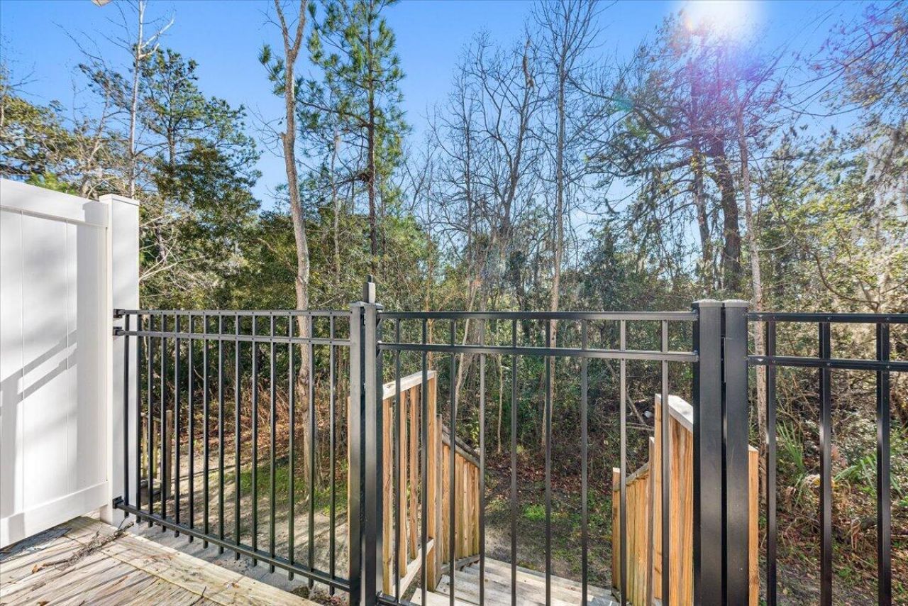 4698 Palm View Circle Photo 28