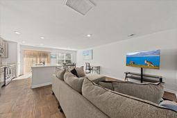 4698 Palm View Circle photo 4