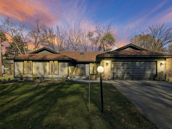 9499 402nd Ave, Randall, WI 53128