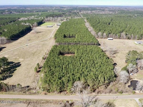 609 Barker Road, Morton, MS 39117