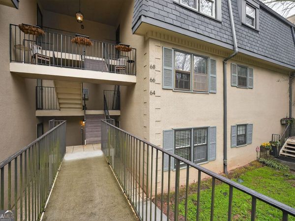 68 Montre Square NW, Atlanta, GA 30327