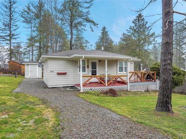 8142 Elmwood Drive , Caneadea, NY 14717