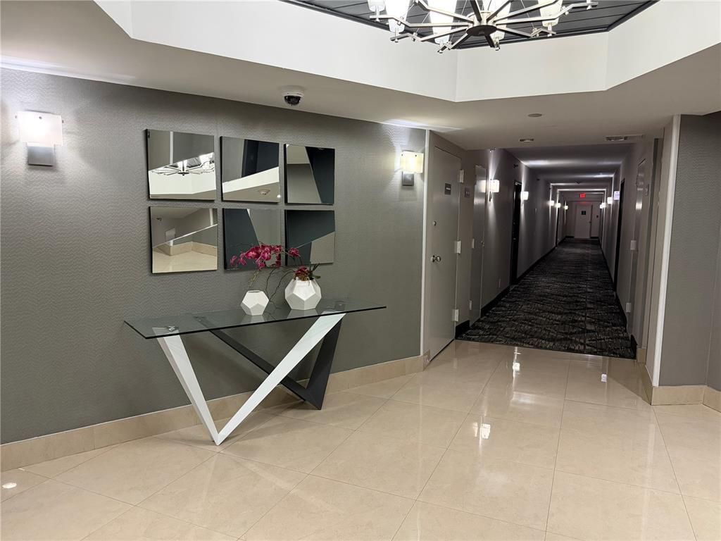 3300 NE 192 Street, Unit 1901, Aventura, FL 33180 Photo