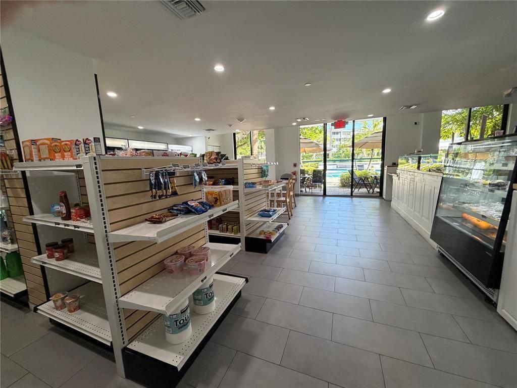 3300 NE 192 Street, Unit 1901, Aventura, FL 33180 Photo