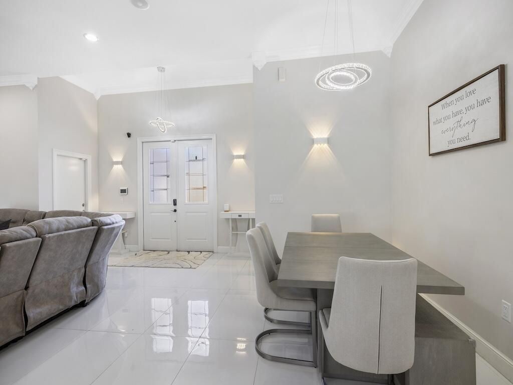 914 SW Mccracken Avenue, Port Saint Lucie, FL 34953 Photo