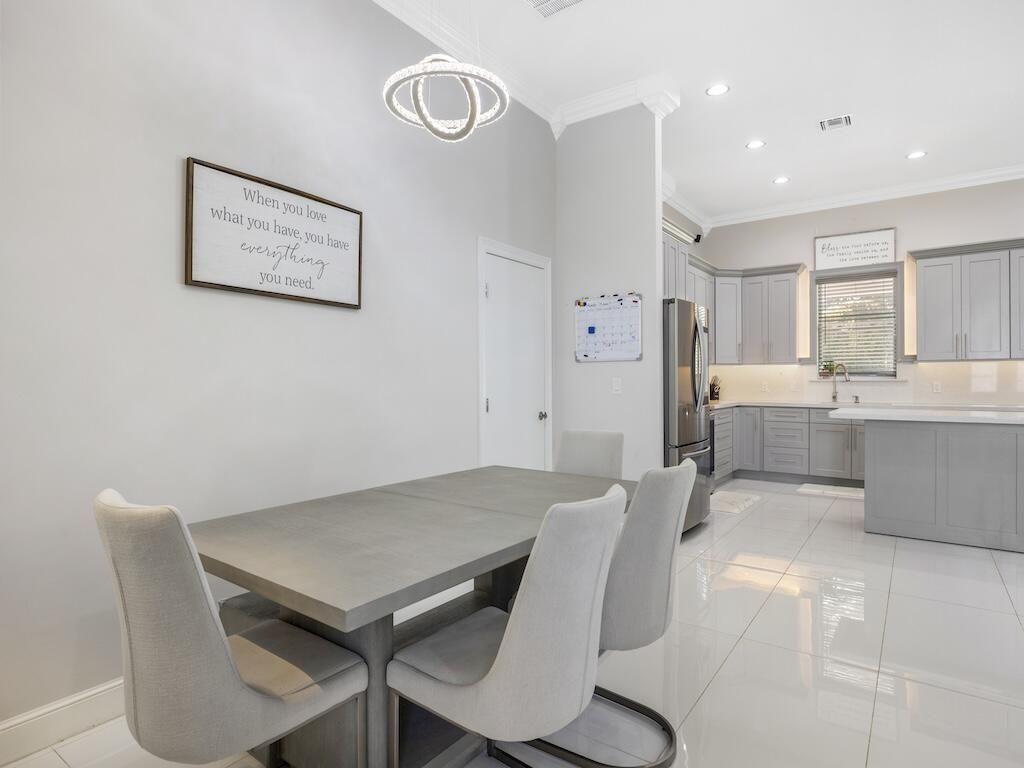 914 SW Mccracken Avenue, Port Saint Lucie, FL 34953 Photo