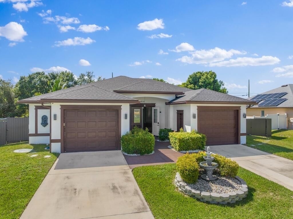 914 SW Mccracken Avenue, Port Saint Lucie, FL 34953 Photo